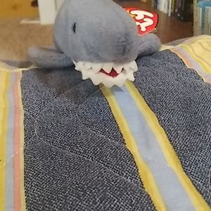 Beanie baby "crunch" the shark